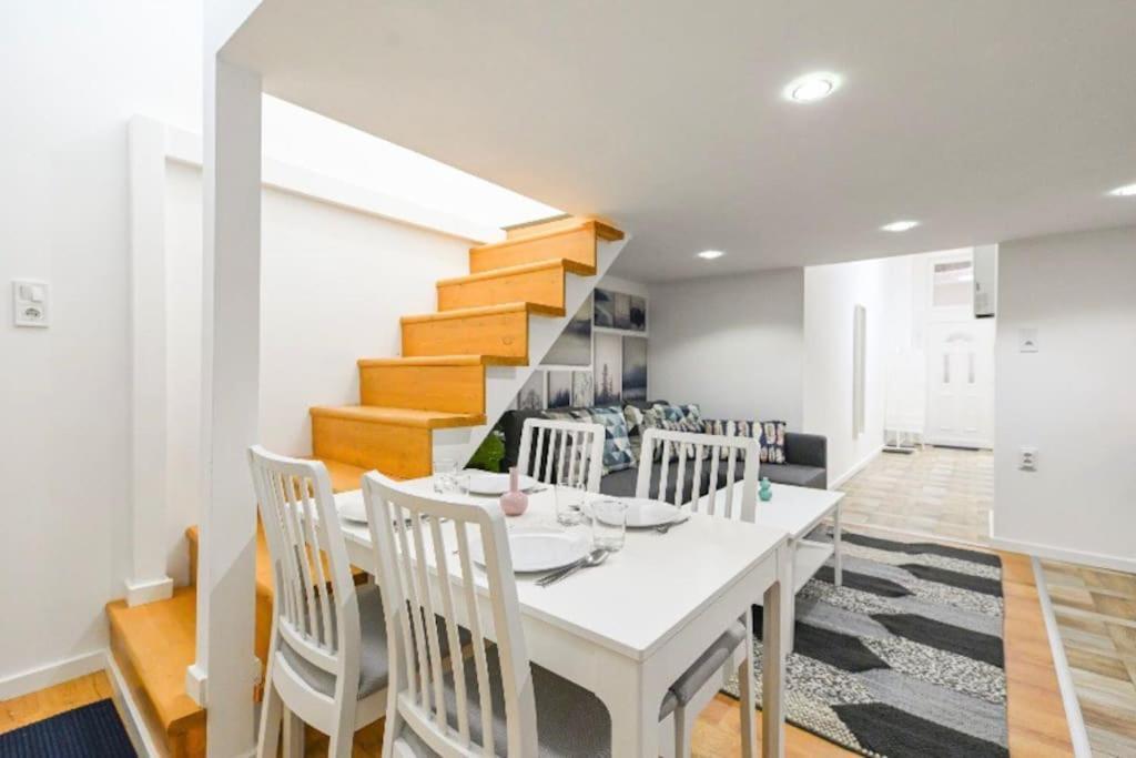 Lovely Studio Flat In Damjanich Street - Leonard Budapest Esterno foto